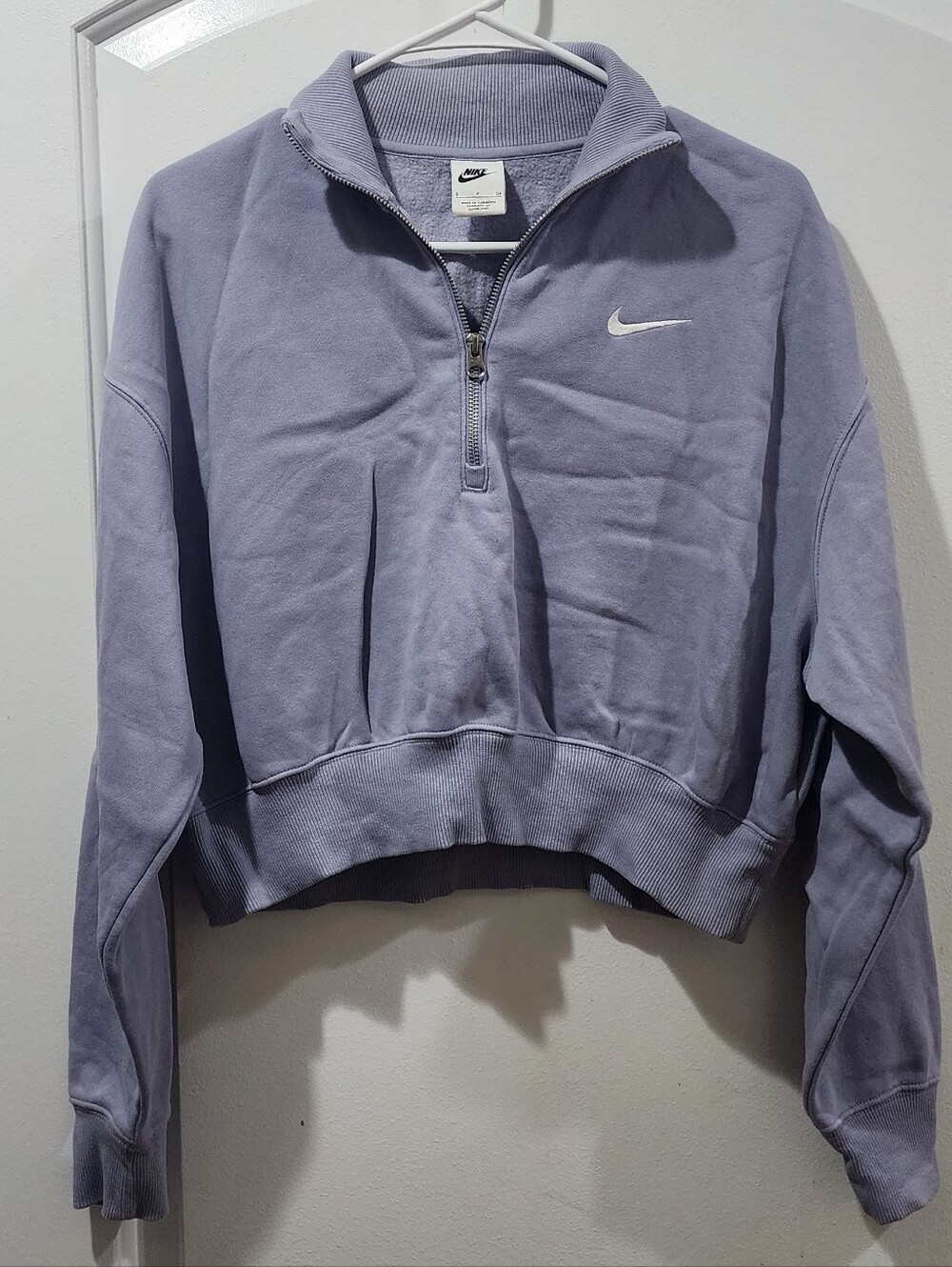 Nike Women's Purple Quarter Zip Cropped Pullover Activewear Sweatshirt Small S